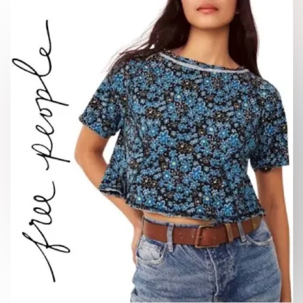 NWOT Free People Sammie Floral Print Tee in Dark Combo.  Size XS
